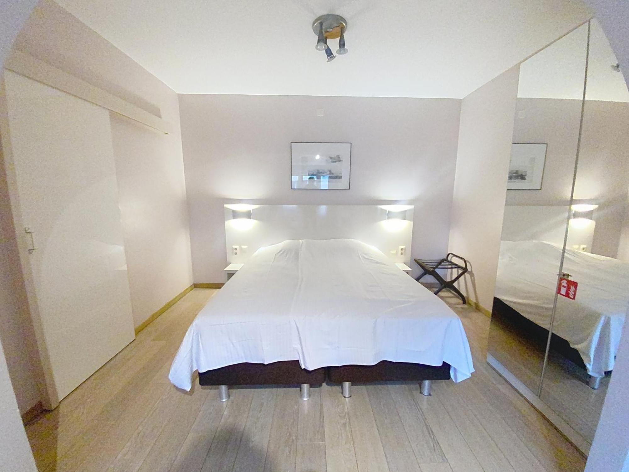 Gastenkamers Centersuites 오스트두인케르케 외부 사진